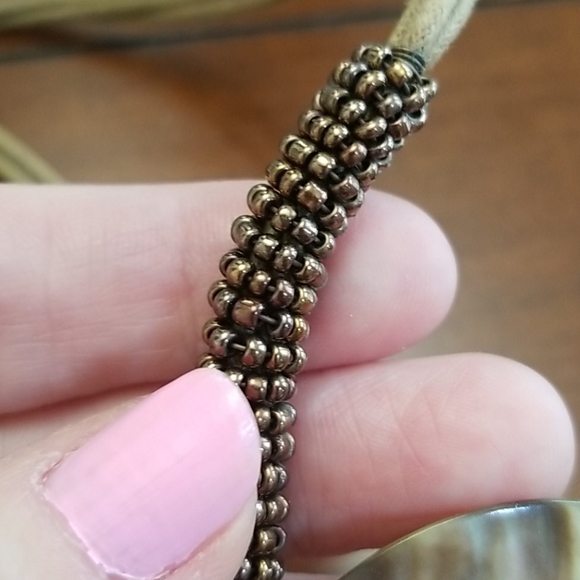 🐾 IRIDESCENT SHELL LIKE NECKLACE - Picture 6 of 7